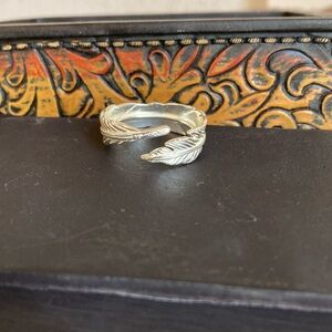 Feather ring